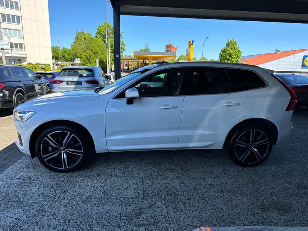 Volvo XC60 R Design AWD *Pano/Head-Up/AHK/Kamera360* 06/2018-photo-9