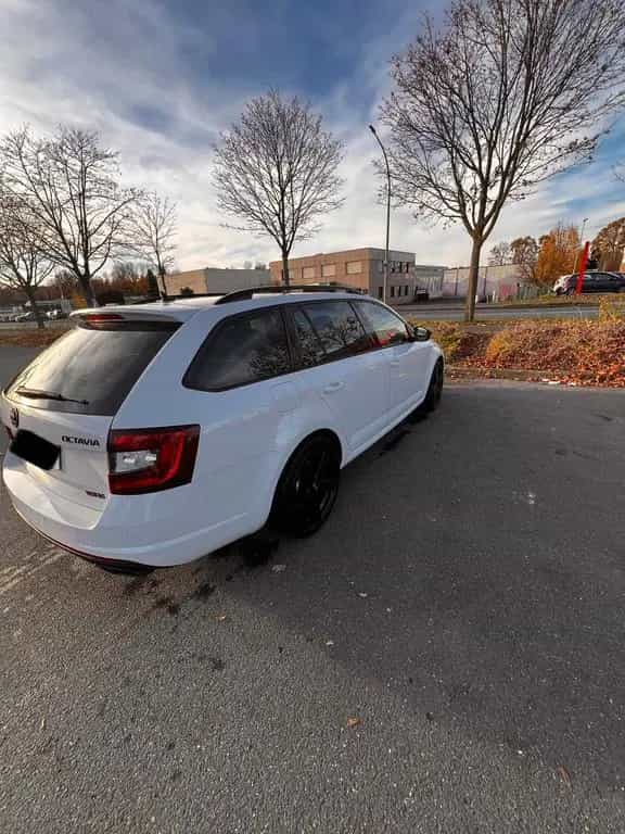 Skoda Octavia RS 245 06/2017-photo-2