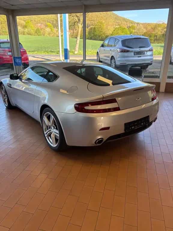 Aston Martin V8 Vantage 4.7l Sportshift - 11/2008-photo-3