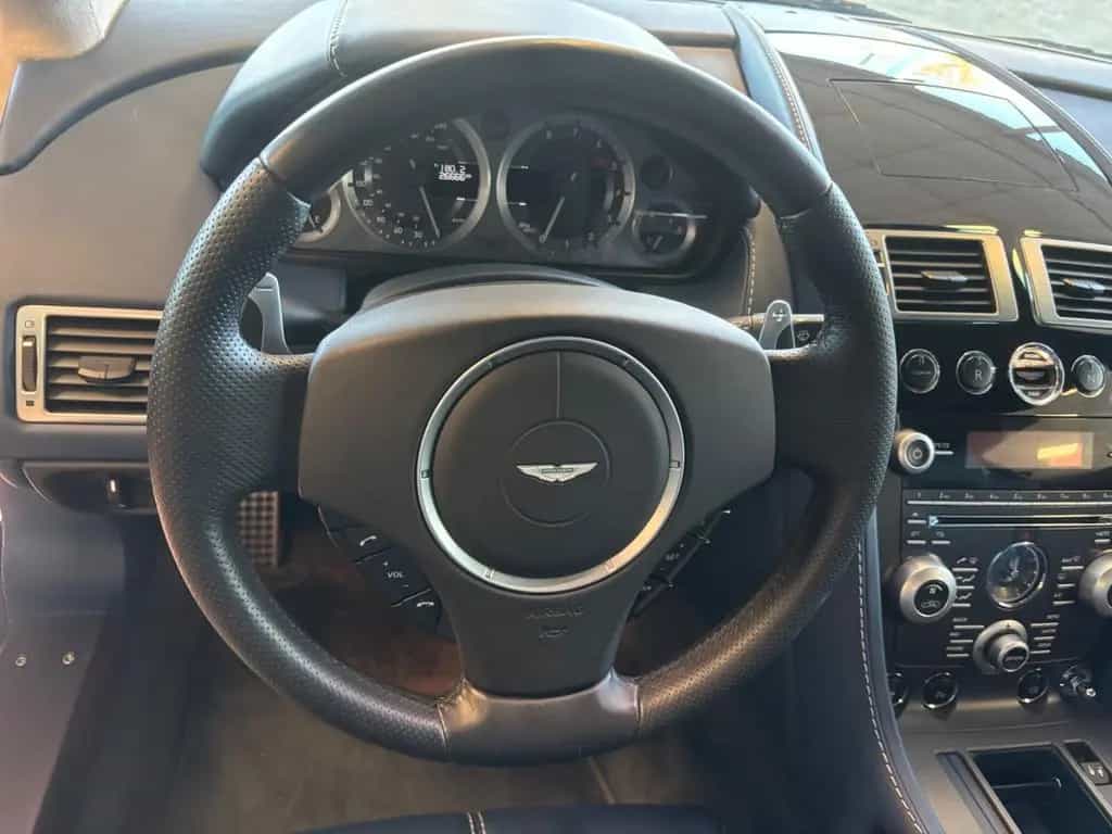 Aston Martin V8 Vantage 4.7l Sportshift - 11/2008-photo-4