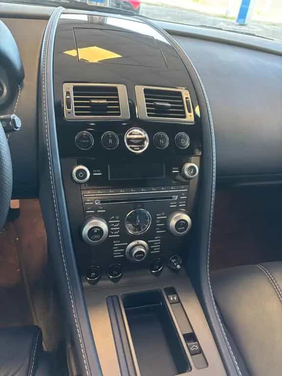 Aston Martin V8 Vantage 4.7l Sportshift - 11/2008-photo-7