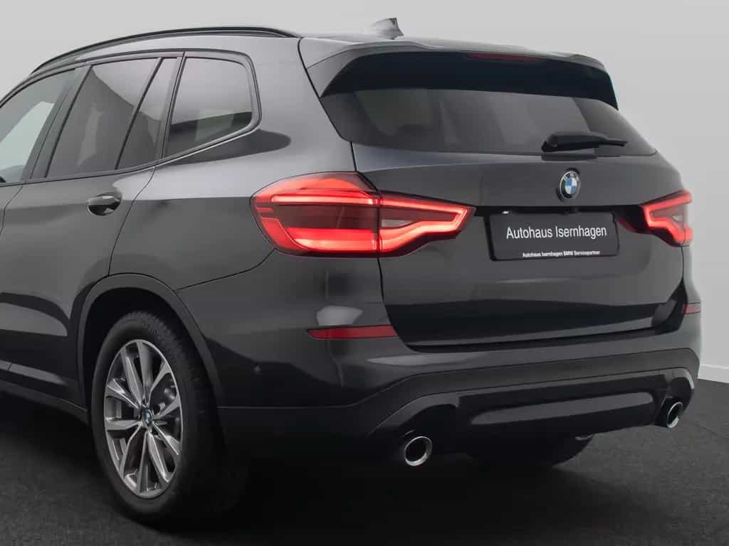 BMW X3 xD20d Kamera HUD HiFi AHK Komfort Sport 19" 09/2020-photo-15
