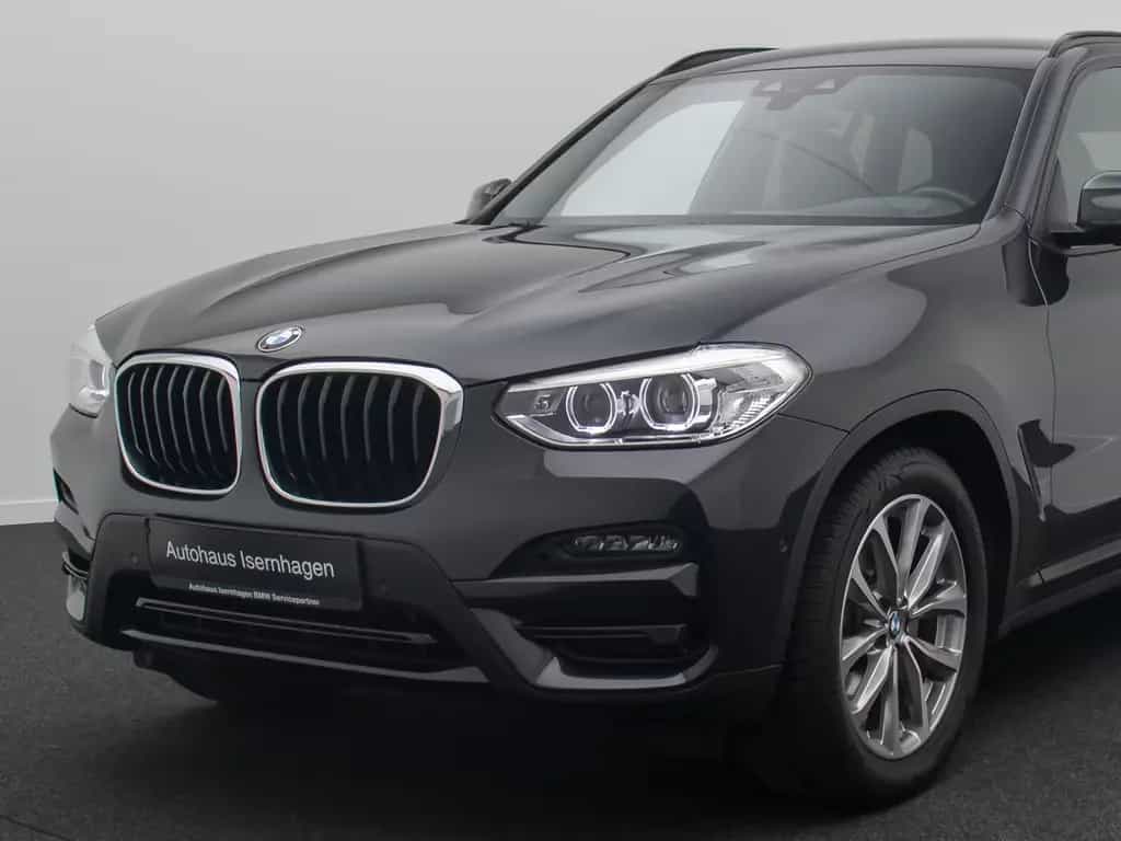 BMW X3 xD20d Kamera HUD HiFi AHK Komfort Sport 19" 09/2020-photo-17