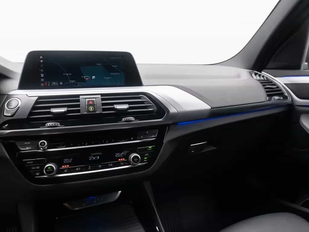 BMW X3 xD20d Kamera HUD HiFi AHK Komfort Sport 19" 09/2020-photo-21