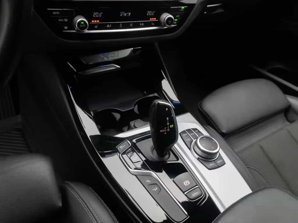 BMW X3 xD20d Kamera HUD HiFi AHK Komfort Sport 19" 09/2020-photo-22