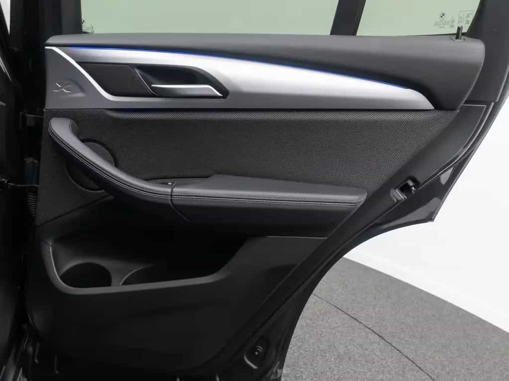 BMW X3 xD20d Kamera HUD HiFi AHK Komfort Sport 19" 09/2020-photo-30