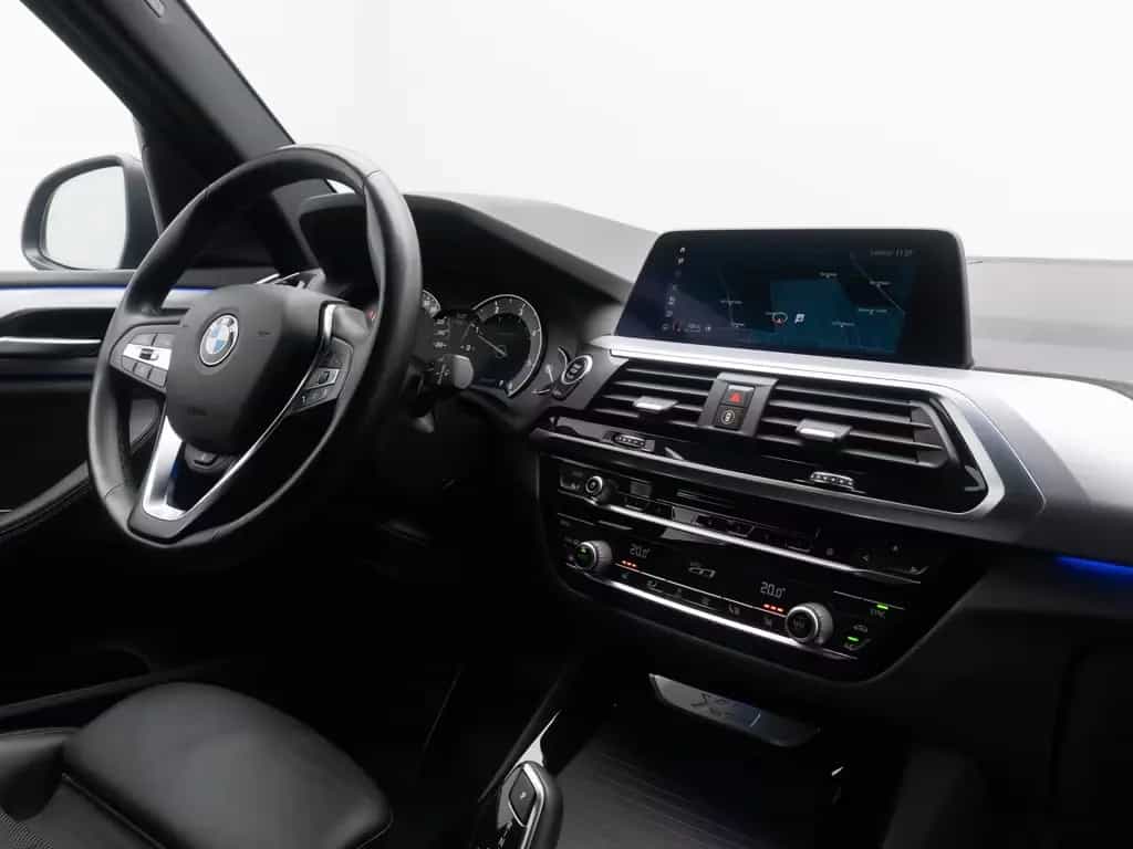 BMW X3 xD20d Kamera HUD HiFi AHK Komfort Sport 19" 09/2020-photo-35