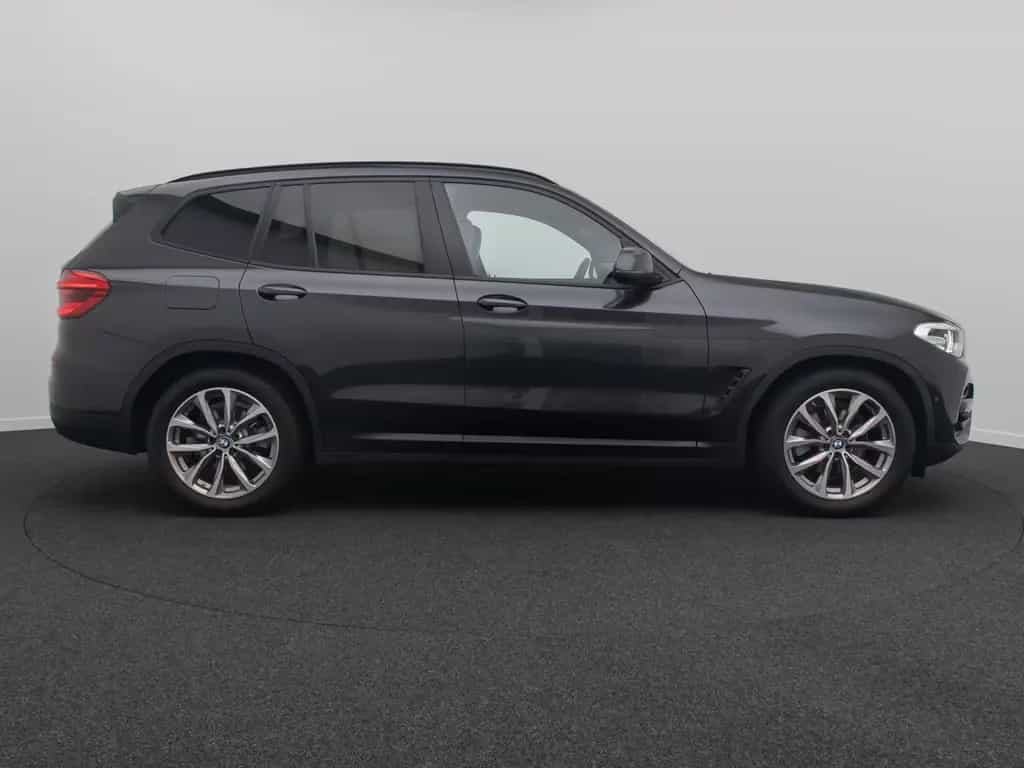 BMW X3 xD20d Kamera HUD HiFi AHK Komfort Sport 19" 09/2020-photo-4