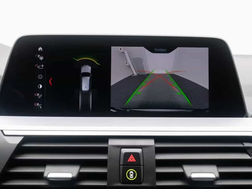 BMW X3 xD20d Kamera HUD HiFi AHK Komfort Sport 19" 09/2020-photo-40