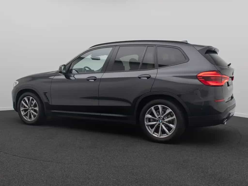 BMW X3 xD20d Kamera HUD HiFi AHK Komfort Sport 19" 09/2020-photo-9
