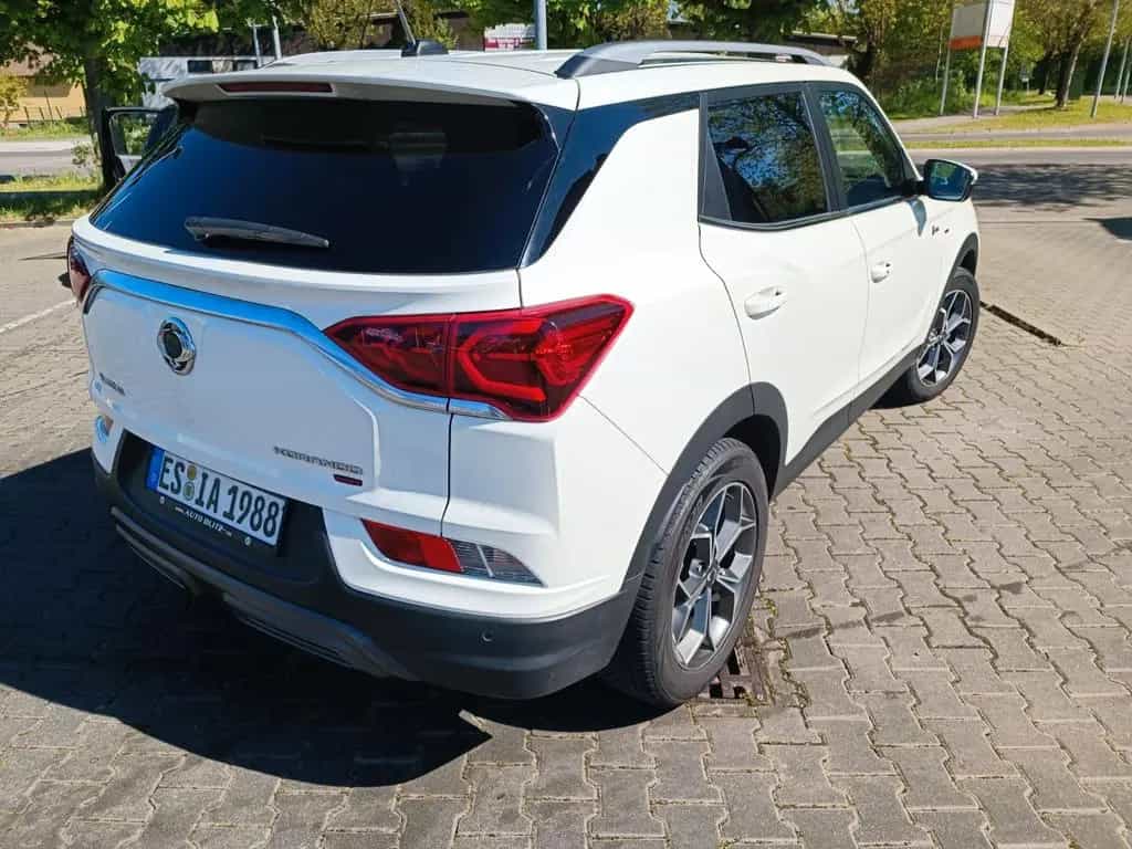 Ssangyong Korando Ruby 2022 39500 km 1.Hand Garantie 07/2022-photo-3