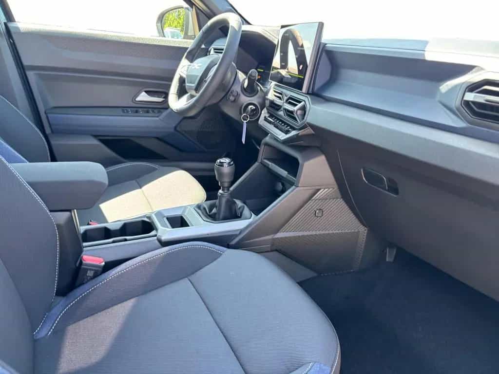 Dacia Bigster Expression mild Hybrid TCe 140 07/2025-photo-15