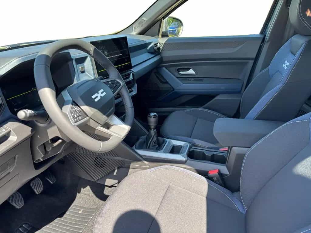 Dacia Bigster Expression mild Hybrid TCe 140 07/2025-photo-9