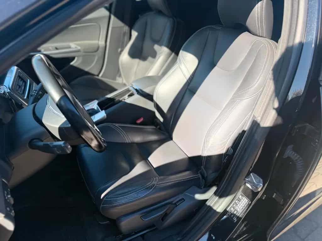 Volvo V60 Kombi Leder*Camera*Tüv Neu*Garantie 12/2017-photo-6