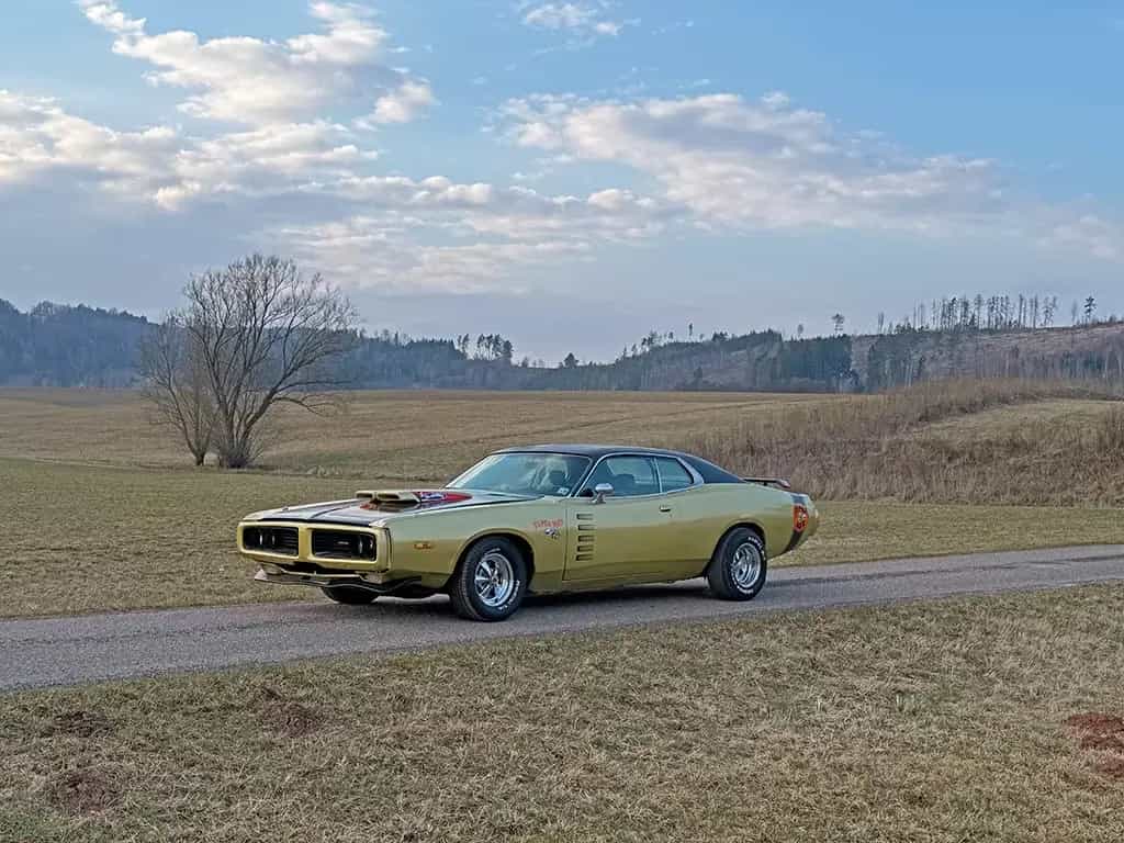 Dodge Charger 5.2V8 318cui 3spd automatic USA 05/1974-photo-1