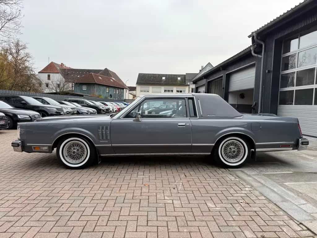 Lincoln Mark VI H-Zulassung Tüv Neu V8 4.8 Signature S. 07/1983-photo-12