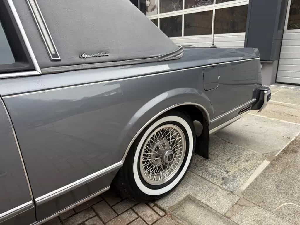 Lincoln Mark VI H-Zulassung Tüv Neu V8 4.8 Signature S. 07/1983-photo-13