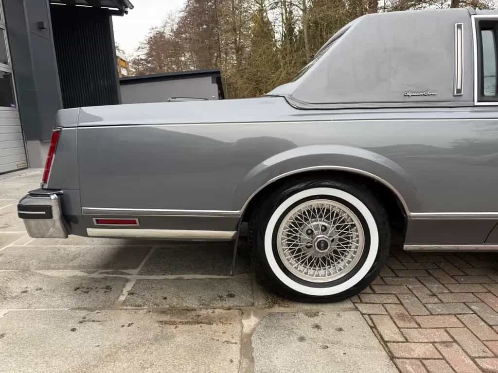 Lincoln Mark VI H-Zulassung Tüv Neu V8 4.8 Signature S. 07/1983-photo-5