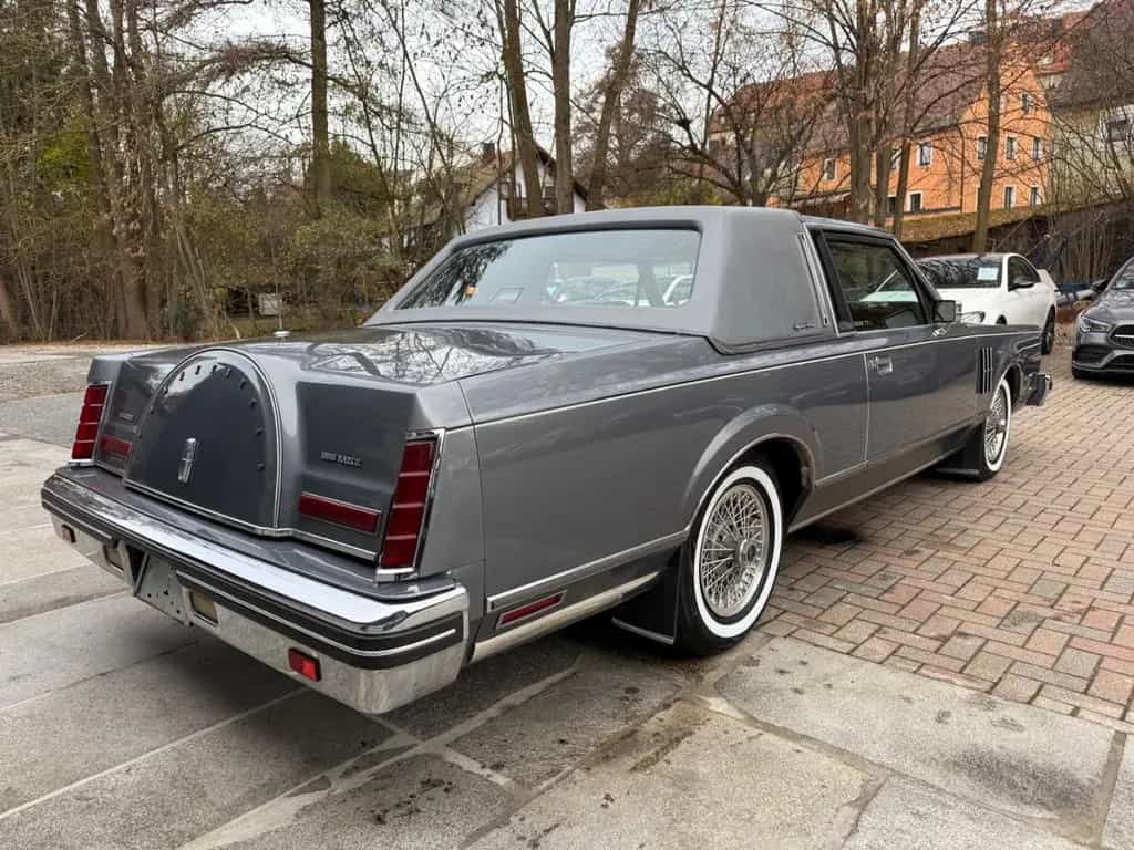 Lincoln Mark VI H-Zulassung Tüv Neu V8 4.8 Signature S. 07/1983-photo-8