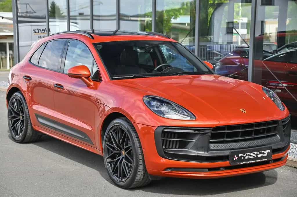 Porsche Macan GTS *Leder-Paket* Luft* Pano* AHK* 21 Zoll 02/2022-photo-2