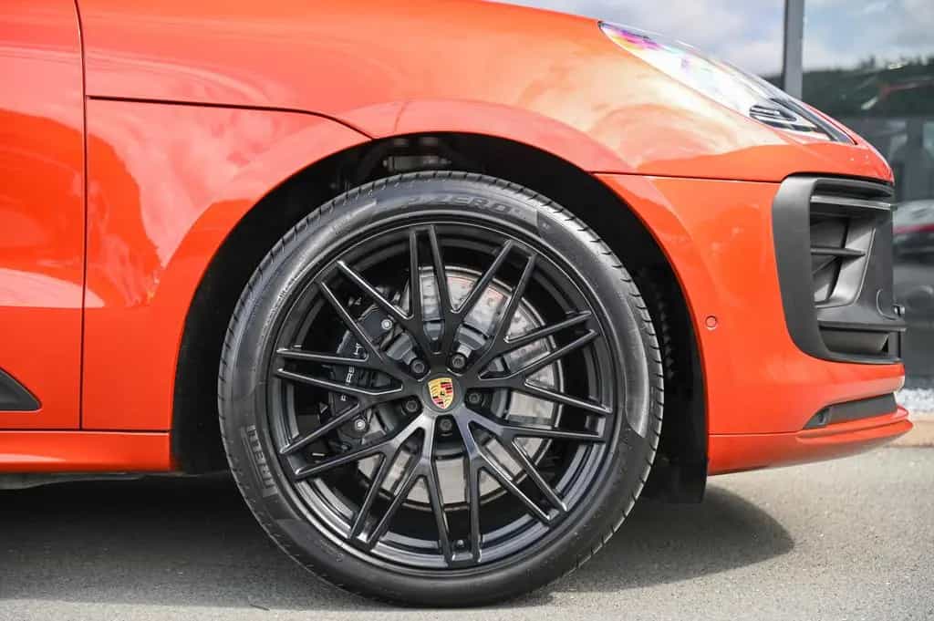 Porsche Macan GTS *Leder-Paket* Luft* Pano* AHK* 21 Zoll 02/2022-photo-38