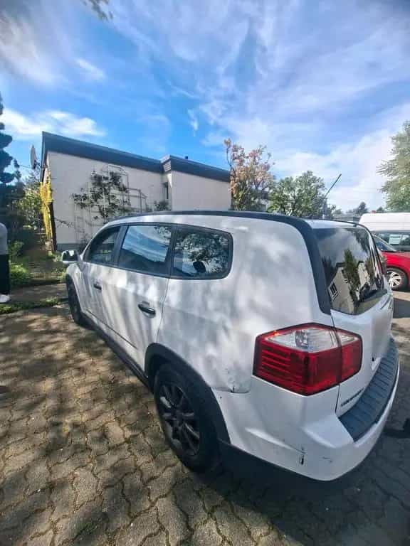 Chevrolet Orlando 7 Sitzer // Neu TÜV 12/2012-photo-2