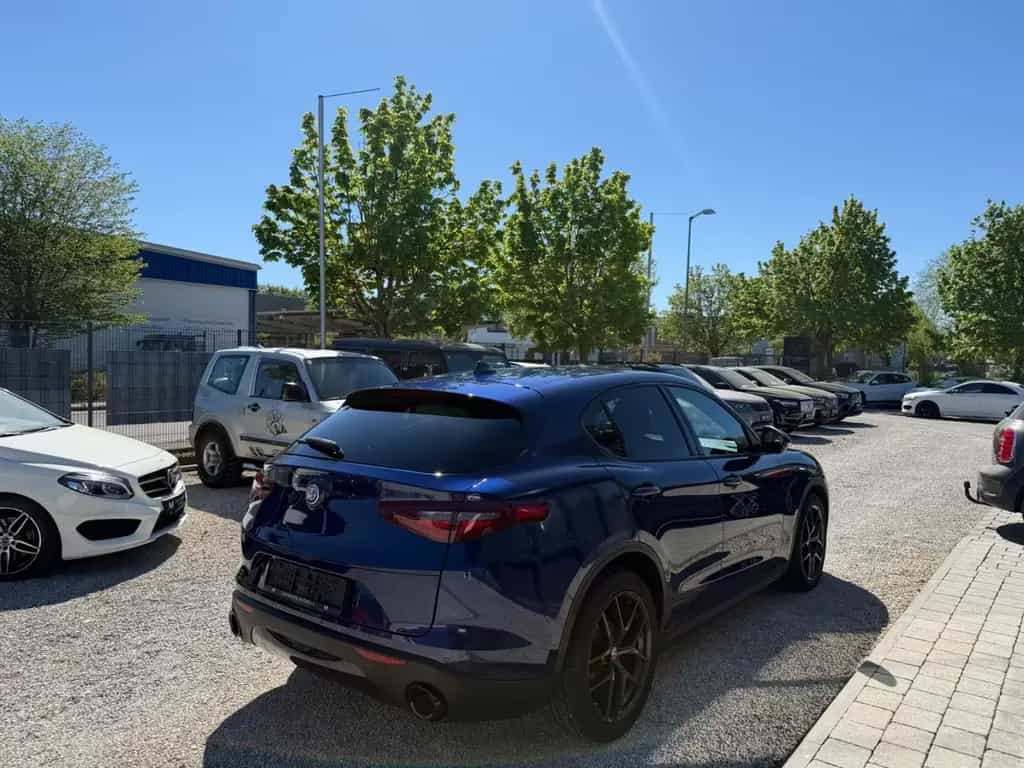 Alfa Romeo Stelvio 2WD*BlueMontecarlo*Kamera*Automatik* 06/2020-photo-4