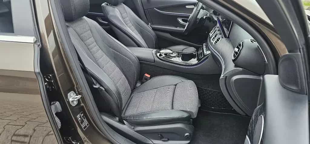 Mercedes-Benz E 350 E*350d*Lim.*Avantgarde*Widescreen*Multibeam*MEGA 07/2017-photo-17
