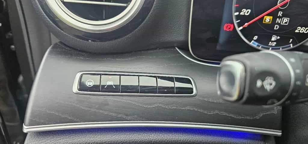 Mercedes-Benz E 350 E*350d*Lim.*Avantgarde*Widescreen*Multibeam*MEGA 07/2017-photo-24
