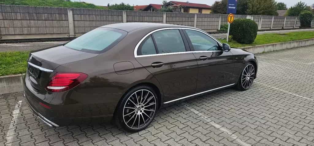 Mercedes-Benz E 350 E*350d*Lim.*Avantgarde*Widescreen*Multibeam*MEGA 07/2017-photo-7