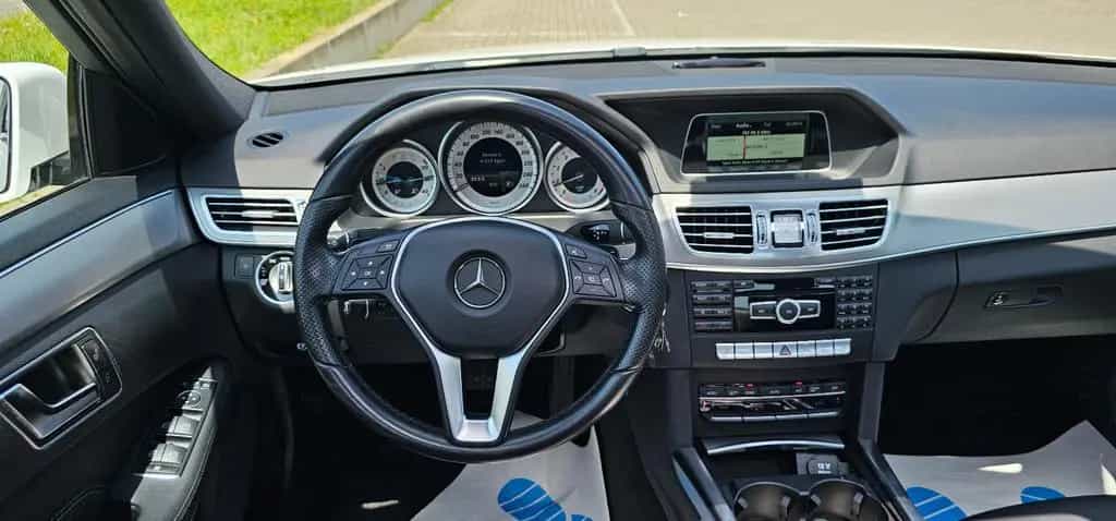 Mercedes-Benz E 200 E*200*CGI*Lim.*7G-TRONIC*Avantgarde*LED*SHD* 04/2016-photo-20