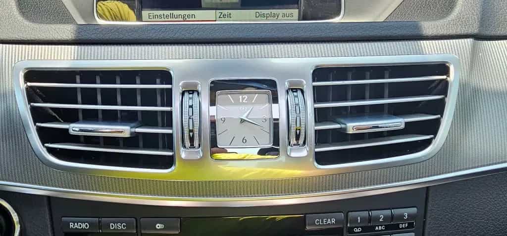 Mercedes-Benz E 200 E*200*CGI*Lim.*7G-TRONIC*Avantgarde*LED*SHD* 04/2016-photo-35