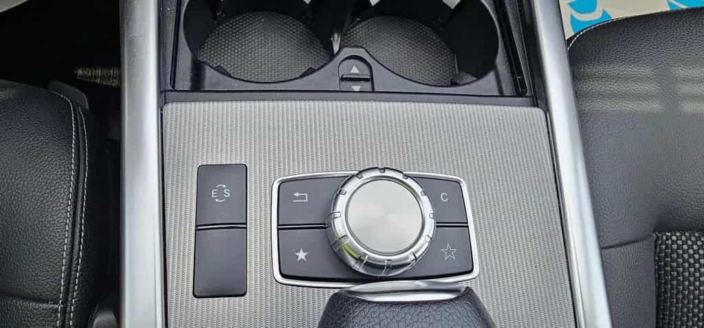 Mercedes-Benz E 200 E*200*CGI*Lim.*7G-TRONIC*Avantgarde*LED*SHD* 04/2016-photo-39