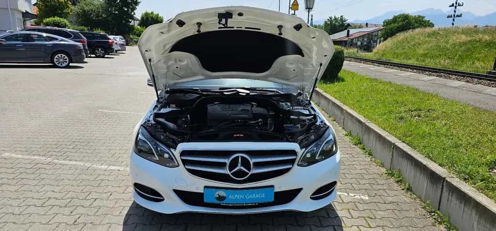 Mercedes-Benz E 200 E*200*CGI*Lim.*7G-TRONIC*Avantgarde*LED*SHD* 04/2016-photo-47
