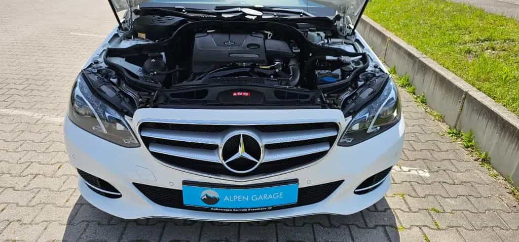 Mercedes-Benz E 200 E*200*CGI*Lim.*7G-TRONIC*Avantgarde*LED*SHD* 04/2016-photo-48