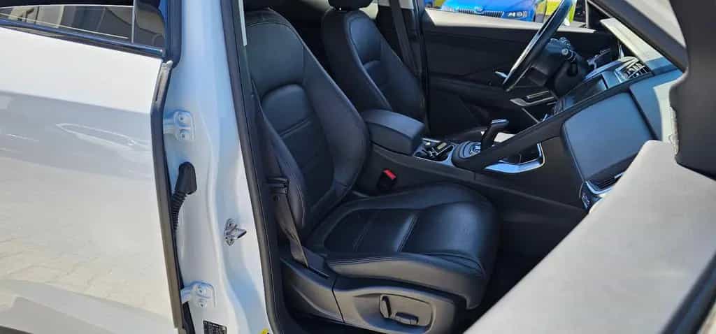 Jaguar E-Pace *D150*S*Aut.*AWD*Meridian*Leder*LED*Kamera 03/2020-photo-19