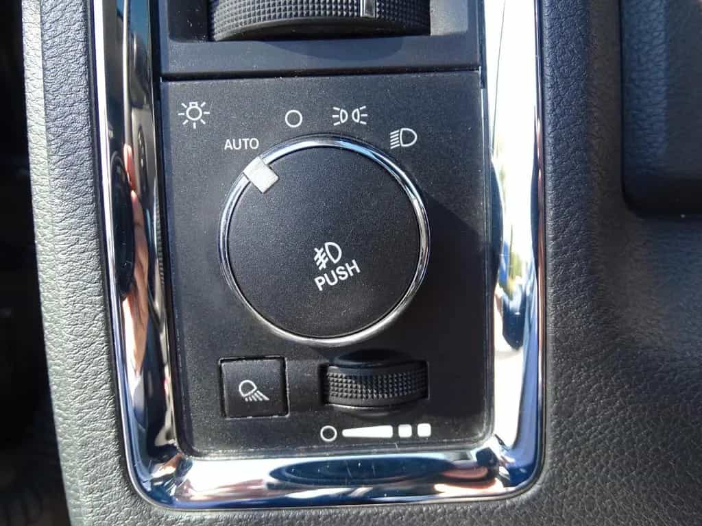 Dodge RAM 1500 5,7L HEMI 4x4 CrewCab LPG-Gas *BIGFOOT* 03/2011-photo-26