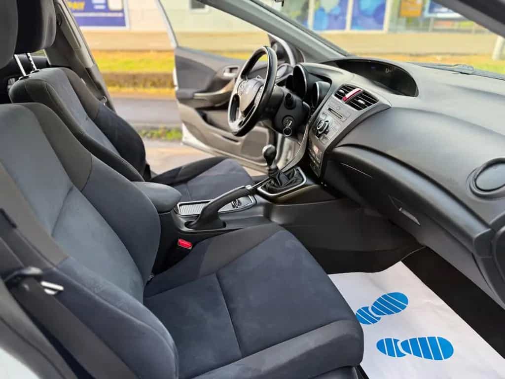 Honda Civic Lim. 5-trg. 1.6 i-DTEC Sport Tüv 03-2028 09/2013-photo-23