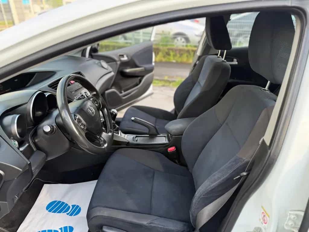 Honda Civic Lim. 5-trg. 1.6 i-DTEC Sport Tüv 03-2028 09/2013-photo-26