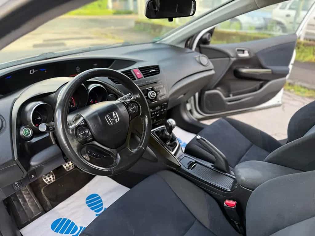 Honda Civic Lim. 5-trg. 1.6 i-DTEC Sport Tüv 03-2028 09/2013-photo-27