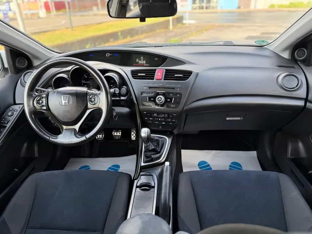 Honda Civic Lim. 5-trg. 1.6 i-DTEC Sport Tüv 03-2028 09/2013-photo-30