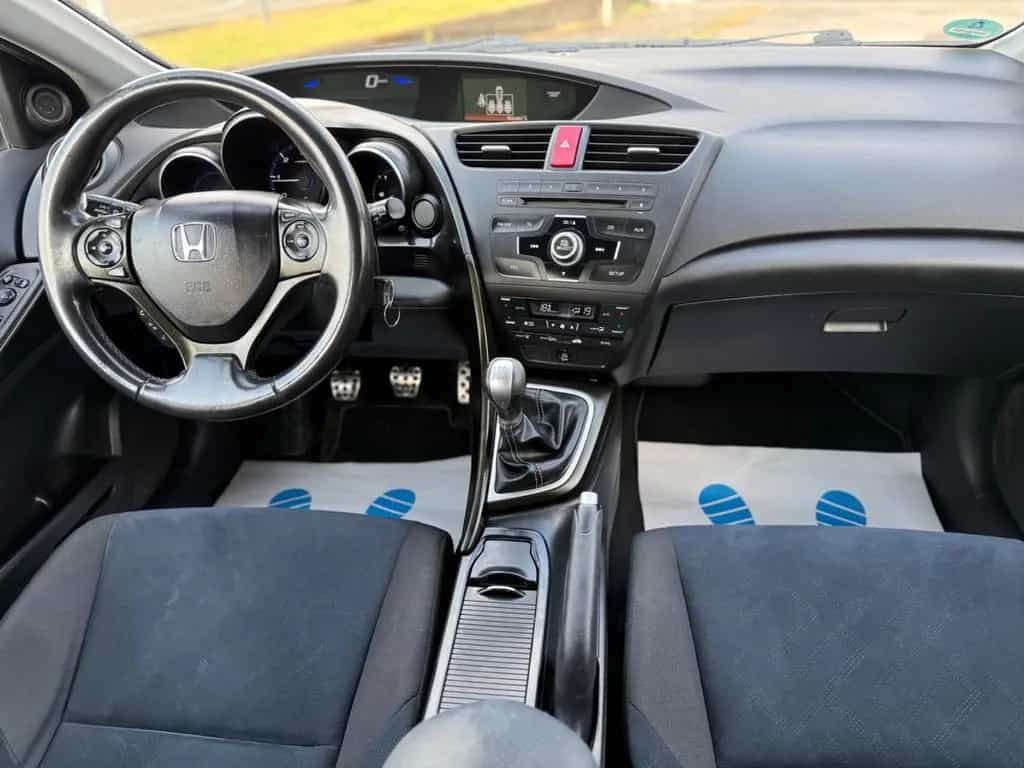 Honda Civic Lim. 5-trg. 1.6 i-DTEC Sport Tüv 03-2028 09/2013-photo-32
