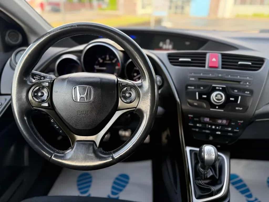 Honda Civic Lim. 5-trg. 1.6 i-DTEC Sport Tüv 03-2028 09/2013-photo-33