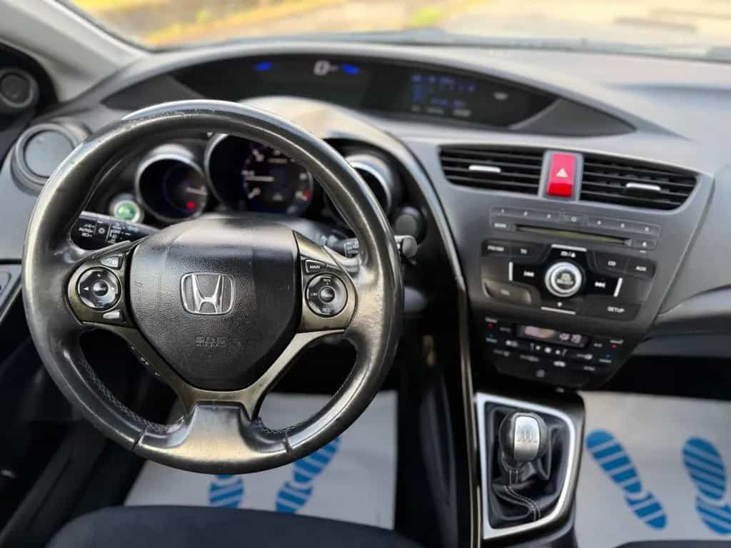 Honda Civic Lim. 5-trg. 1.6 i-DTEC Sport Tüv 03-2028 09/2013-photo-35
