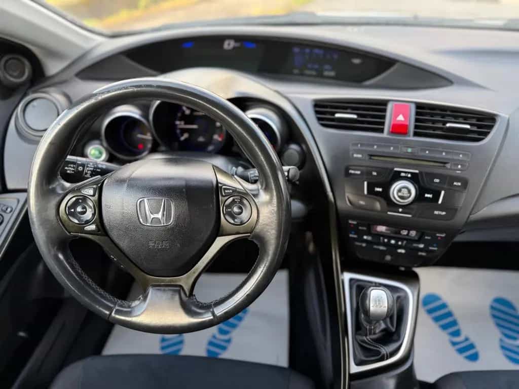 Honda Civic Lim. 5-trg. 1.6 i-DTEC Sport Tüv 03-2028 09/2013-photo-36