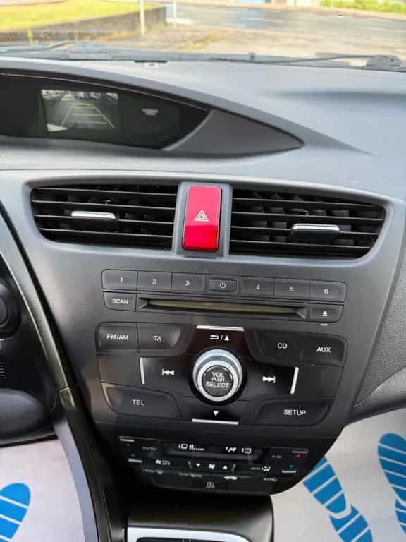 Honda Civic Lim. 5-trg. 1.6 i-DTEC Sport Tüv 03-2028 09/2013-photo-39