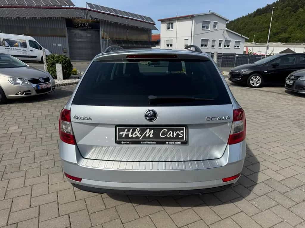 Skoda Octavia Combi Style/Aut/LED/ACC 09/2017-photo-5