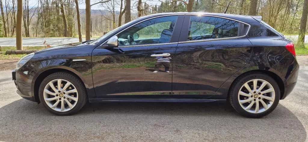 Alfa Romeo Giulietta 2.0 JTDM 16V Turismo 01/2011-photo-3
