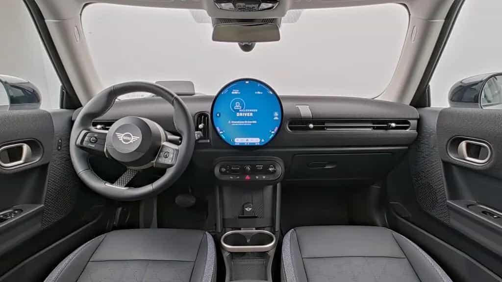 MINI Cooper C 01/2025-photo-11