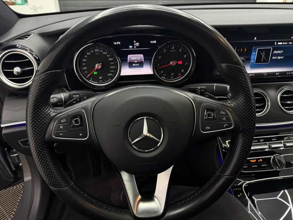 Mercedes-Benz E 200 AMG-Line*Schiebedach*LED*Burmester*Kamera* 10/2017-photo-12